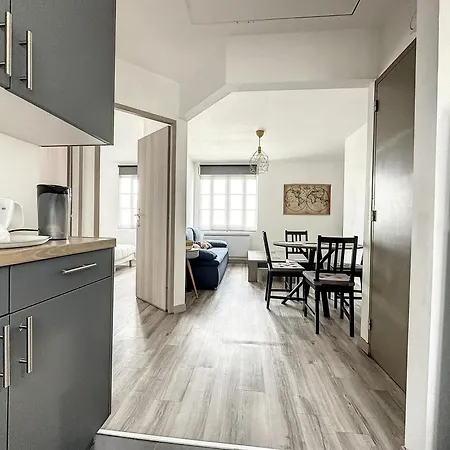Appartement Au 1Er Etage Avec Acces Independant Saint-Denis  Exterior photo