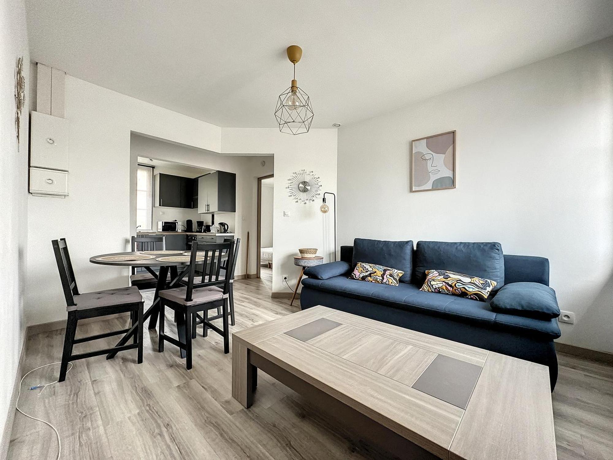 Au 1er Etage Avec Acces Independant Saint-Denis (Seine-Saint-Denis)