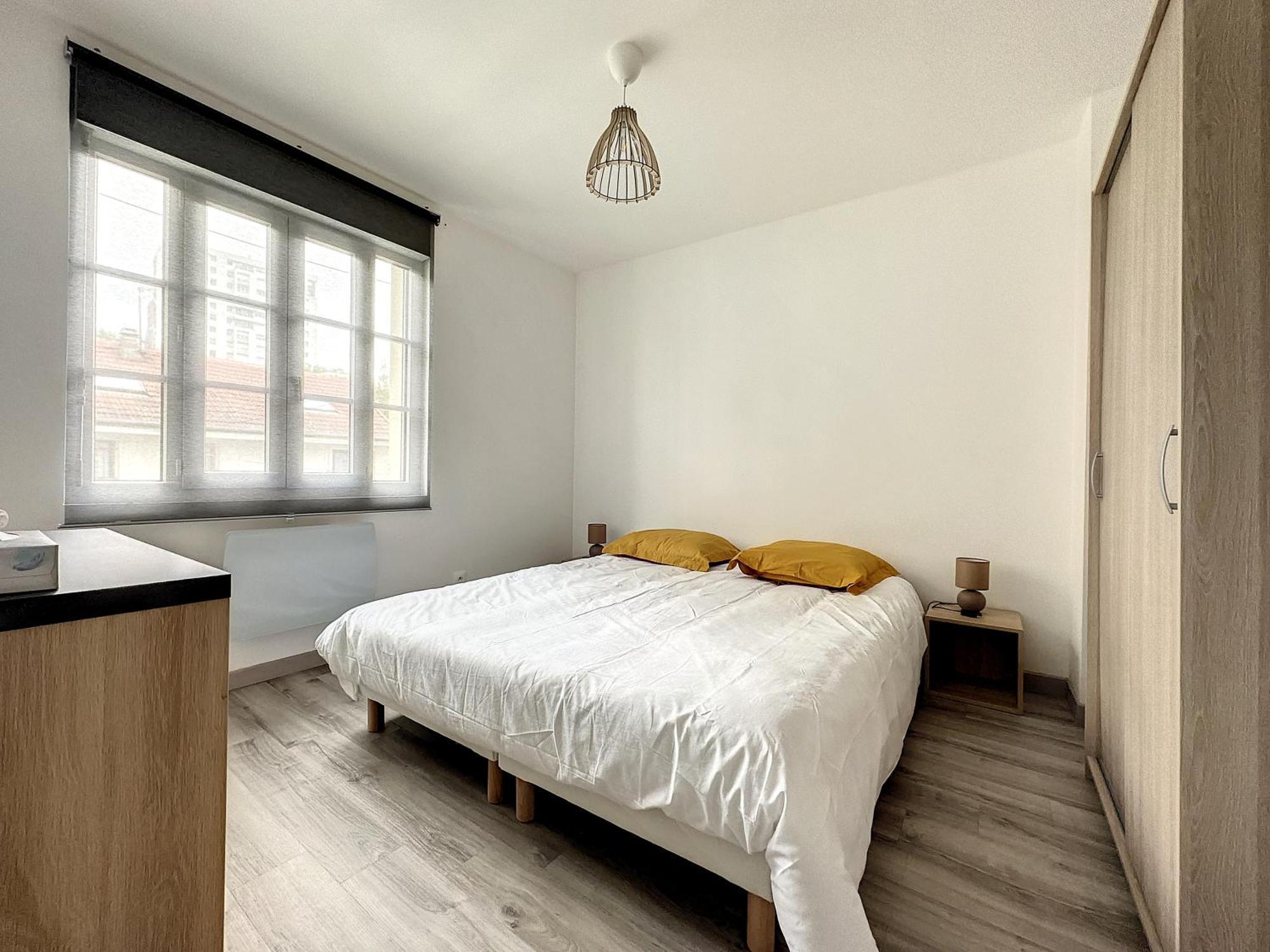 Au 1er Etage Avec Acces Independant Saint-Denis (Seine-Saint-Denis)